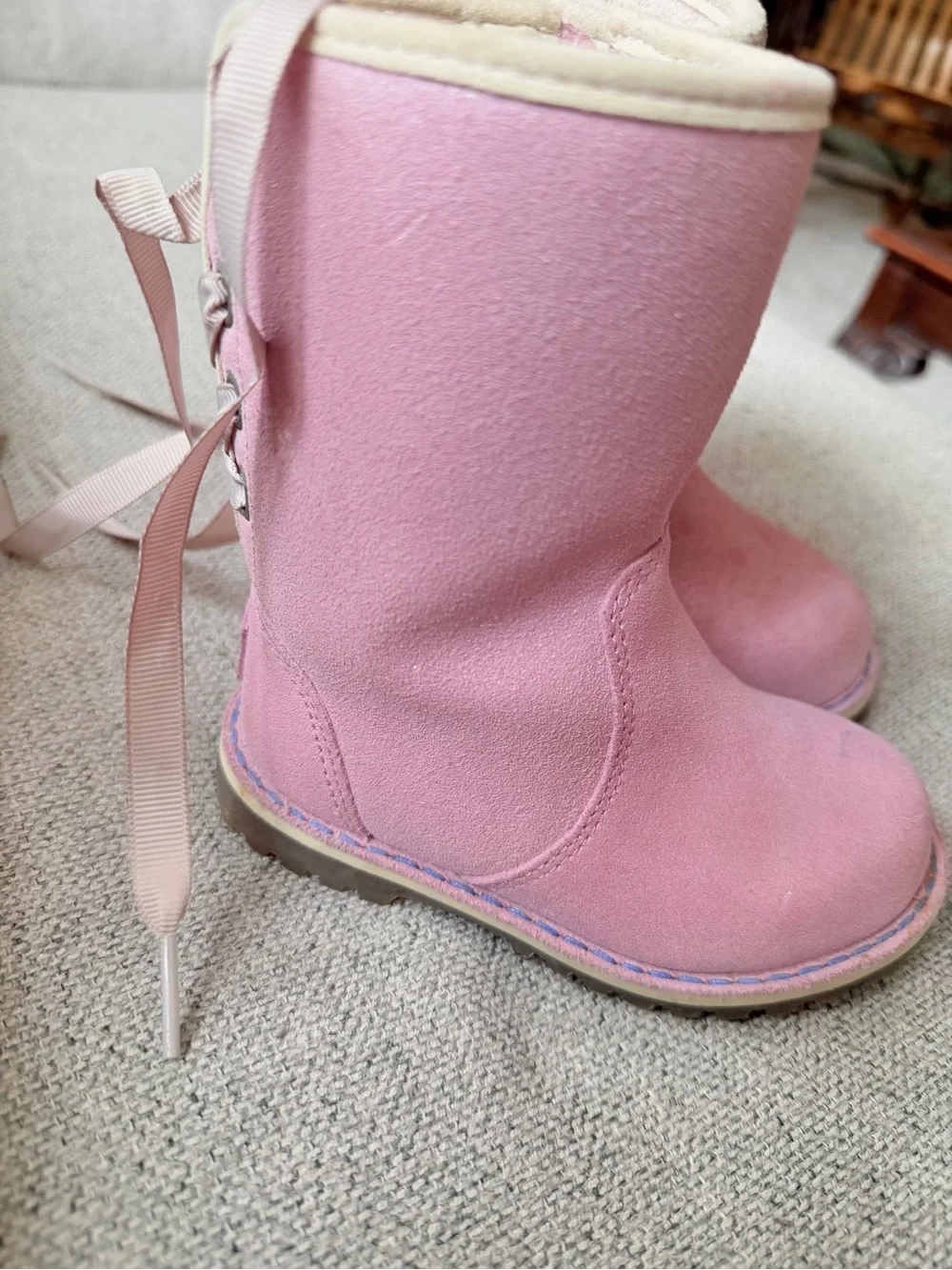 UGG Girls Light Pink Lace-Up Ankle Boots